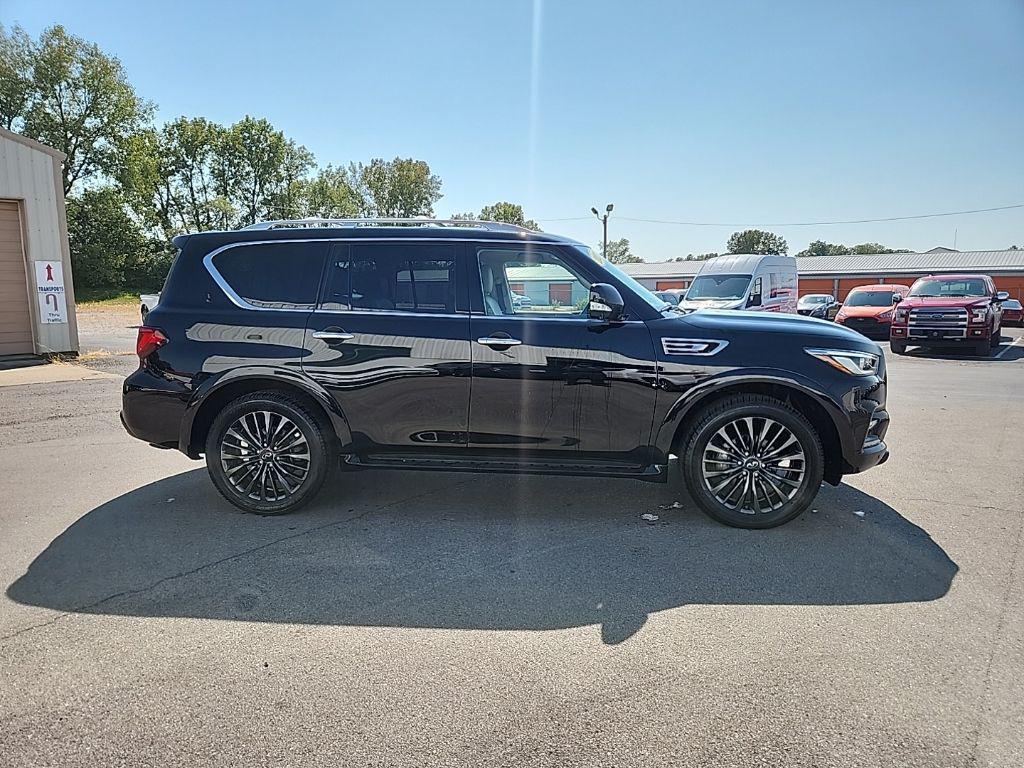 Infiniti QX80 2023