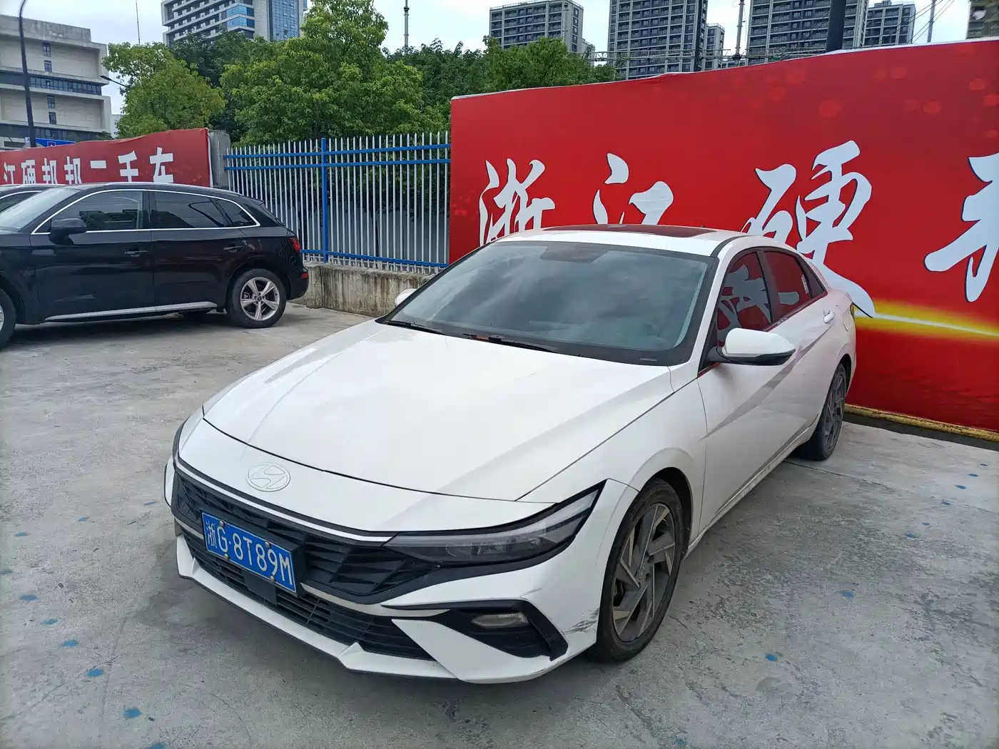Hyundai Elantra 2023