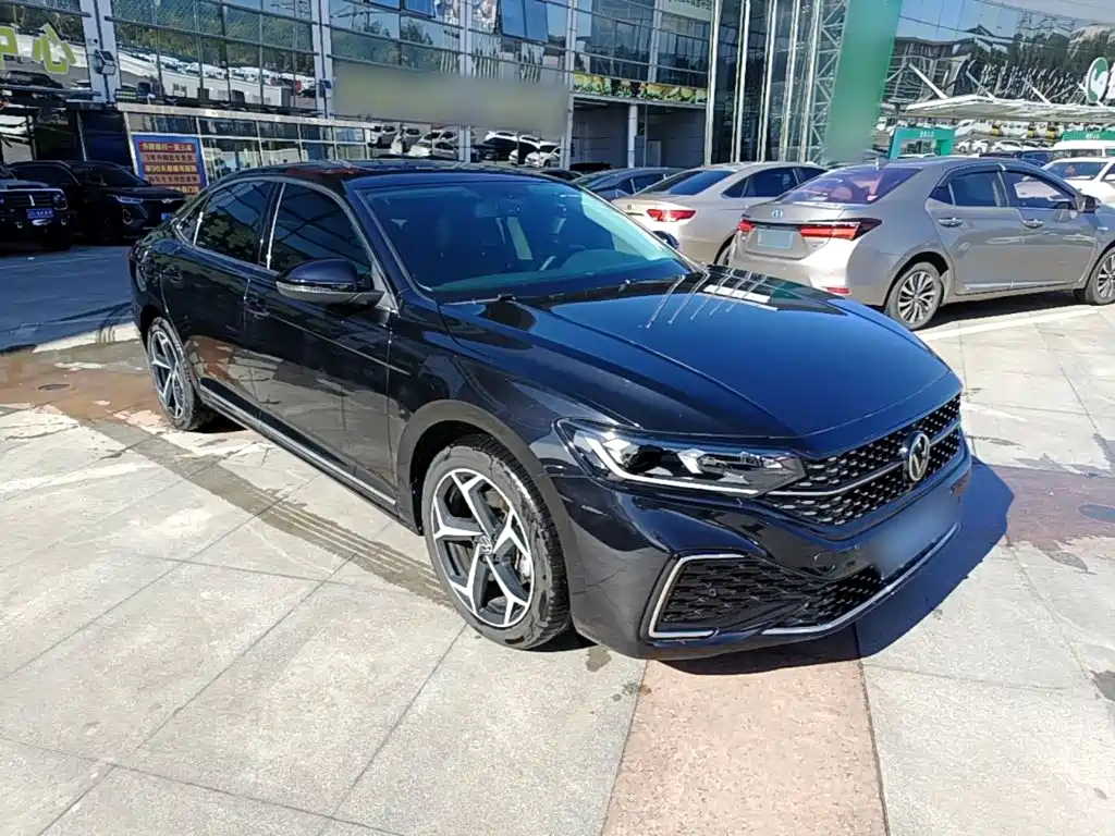 Volkswagen Passat 2025