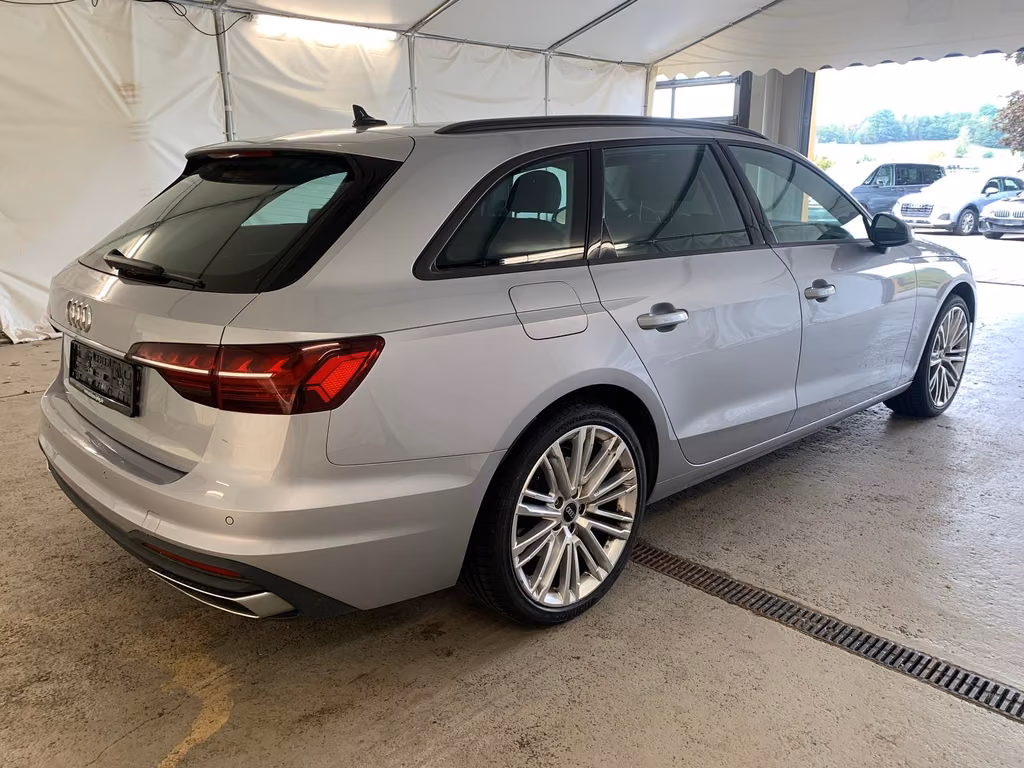 Audi A4 2023