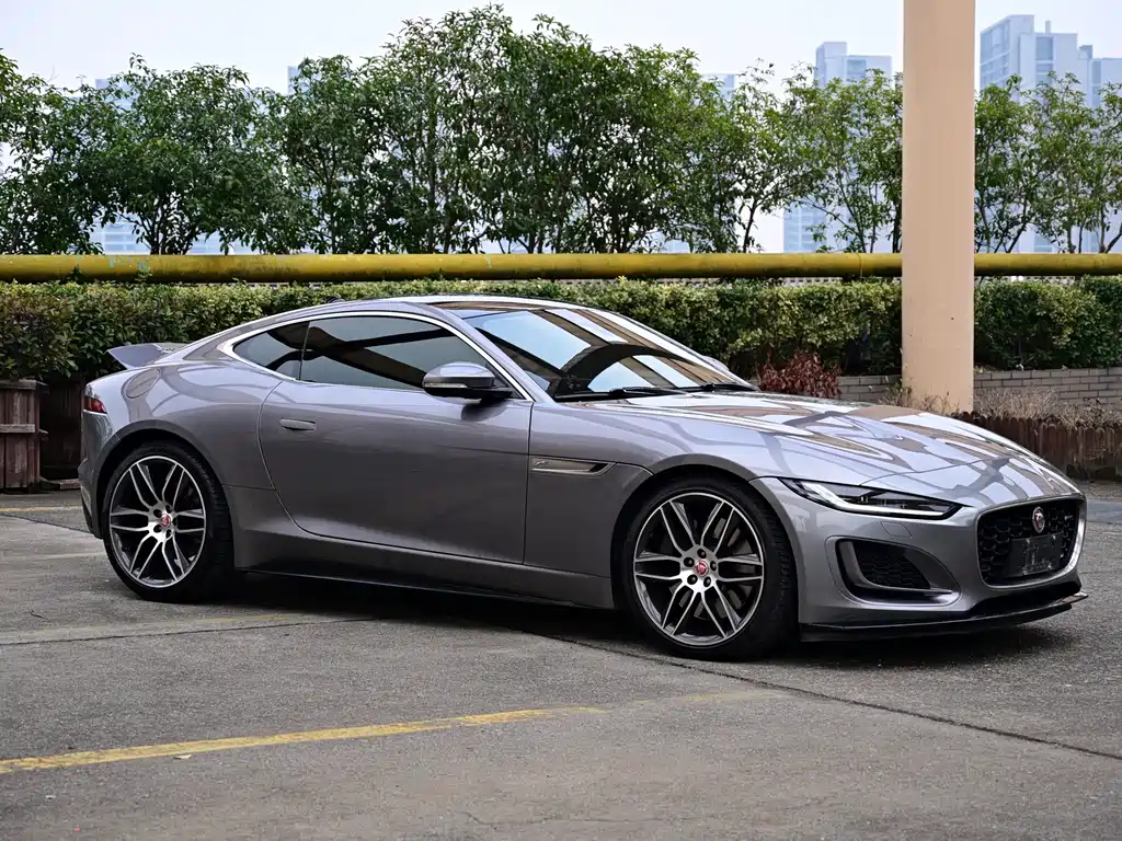 Jaguar F-Type 2021