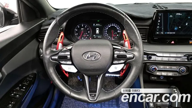 Hyundai Veloster 2021