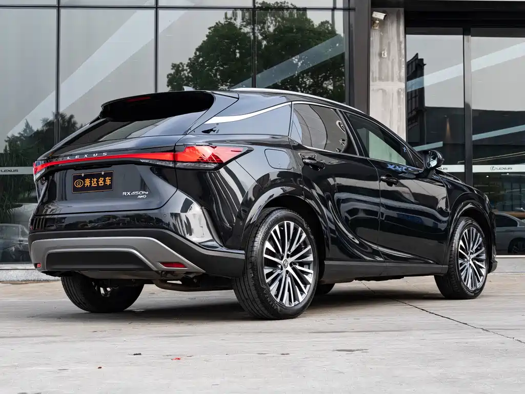 Lexus RX 2023