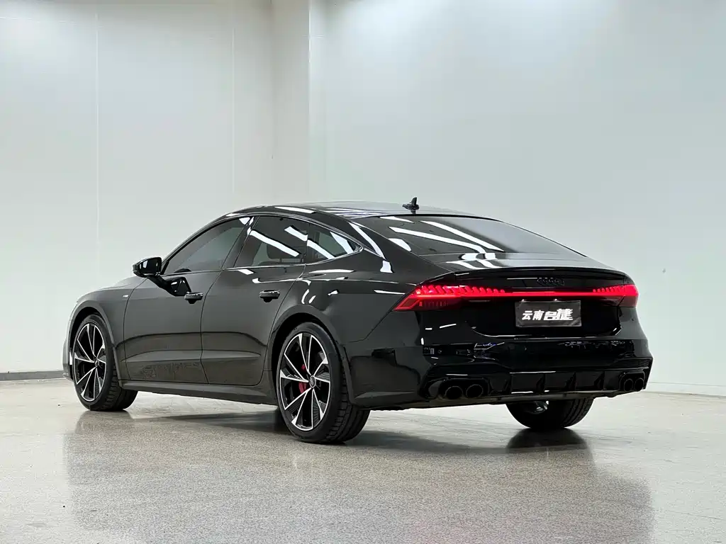 Audi A7 2024