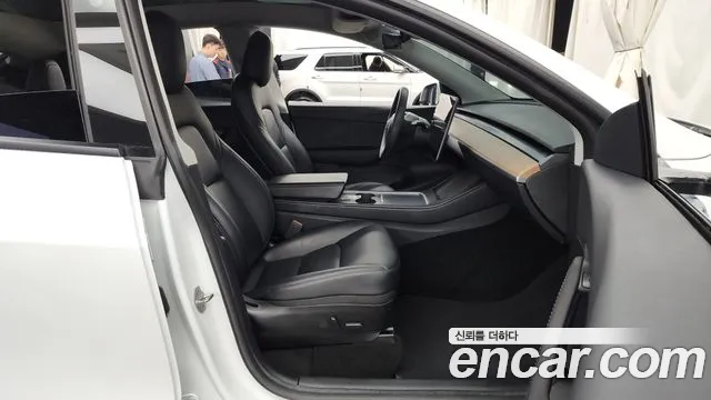 Tesla Model Y 2021