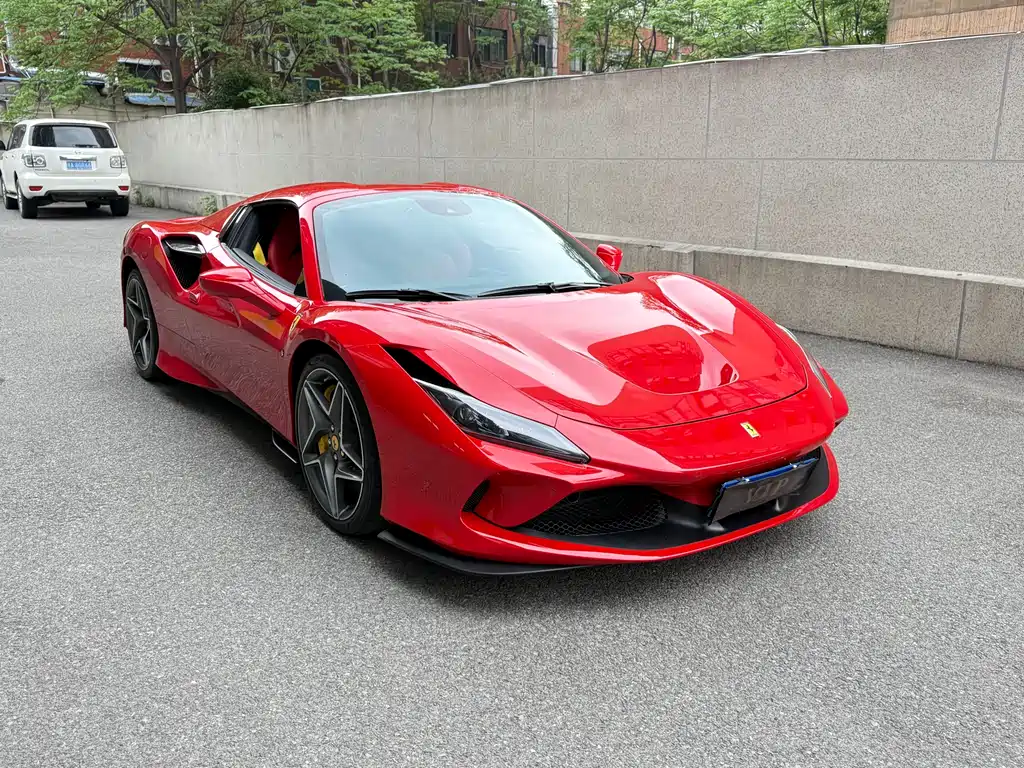 Ferrari F8 2021