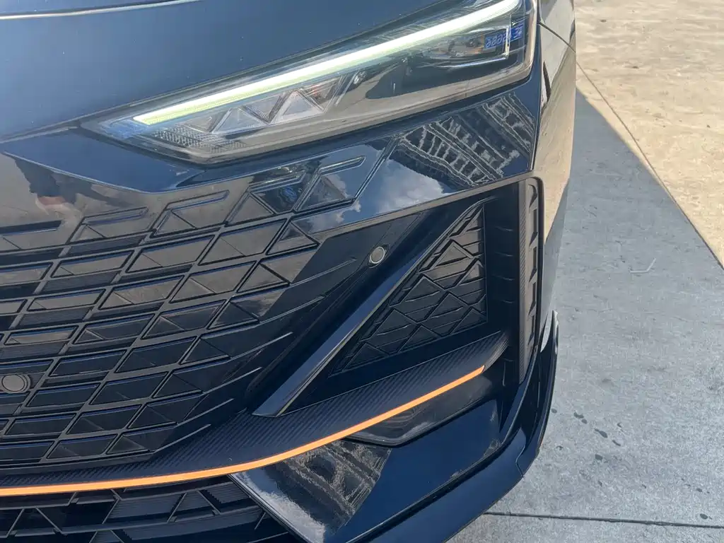 Changan UNI-V 2022