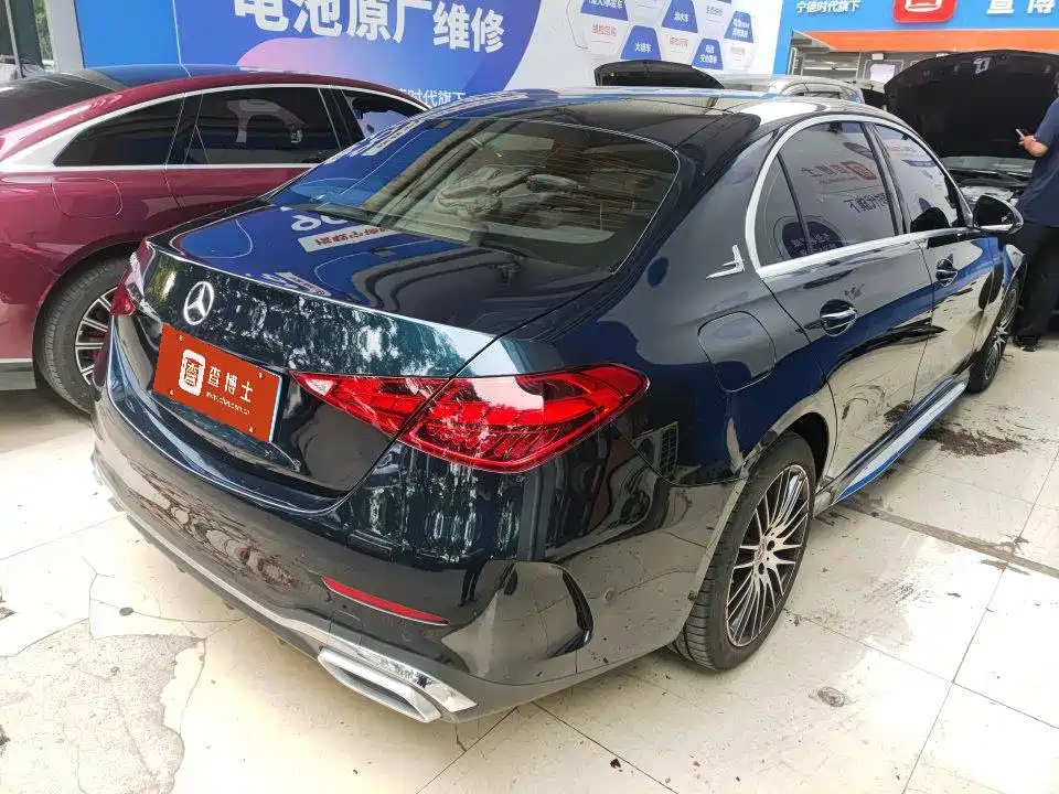 Mercedes-Benz C-Класс 2024