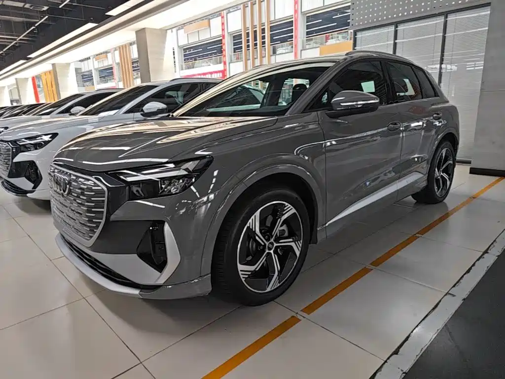 Audi Q4 e-tron 2025