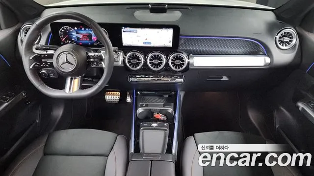 Mercedes-Benz GLB 2024