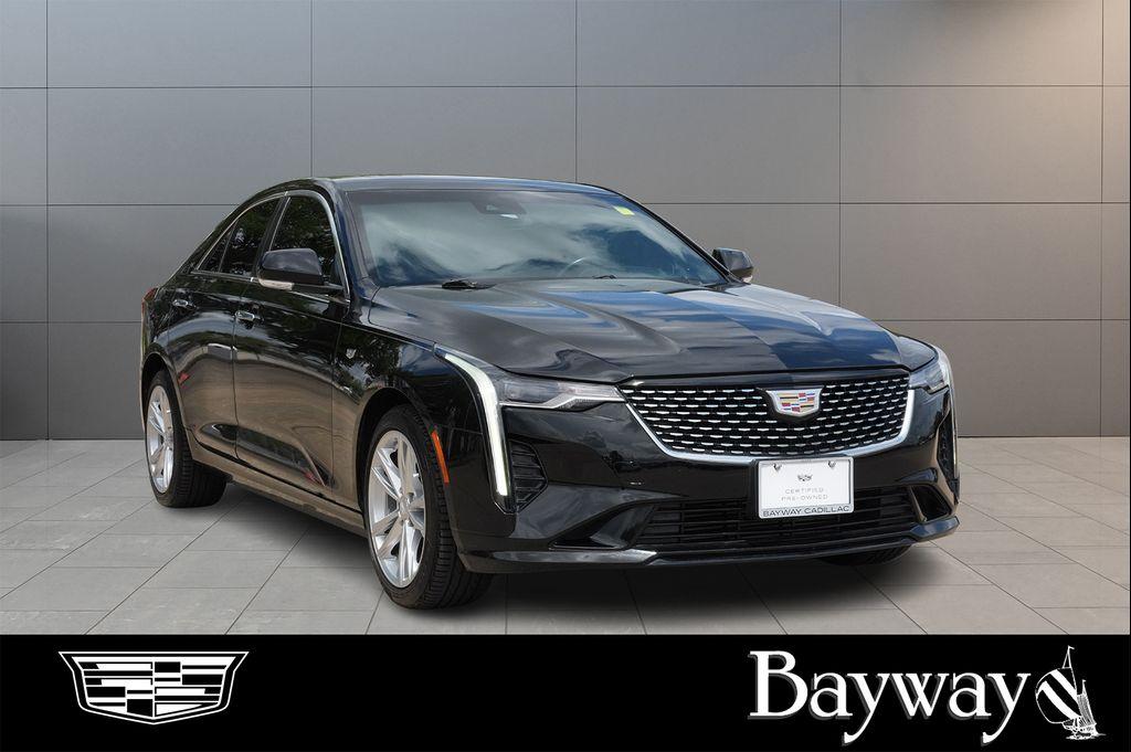 Cadillac CT4 2022