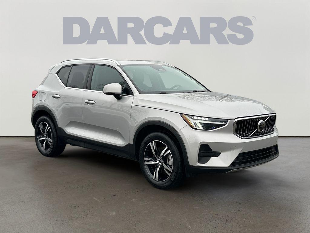 Volvo XC40 2025
