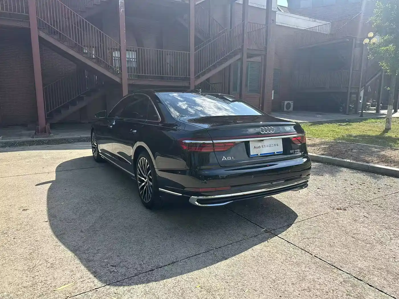 Audi A8 2023