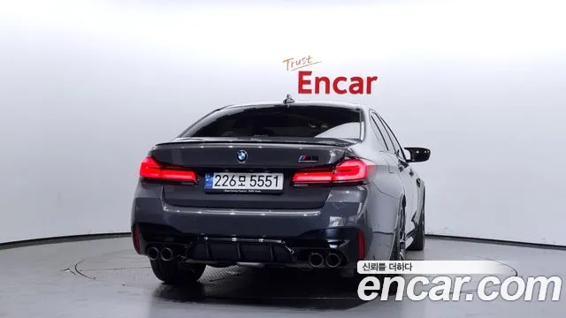 BMW M5 2021