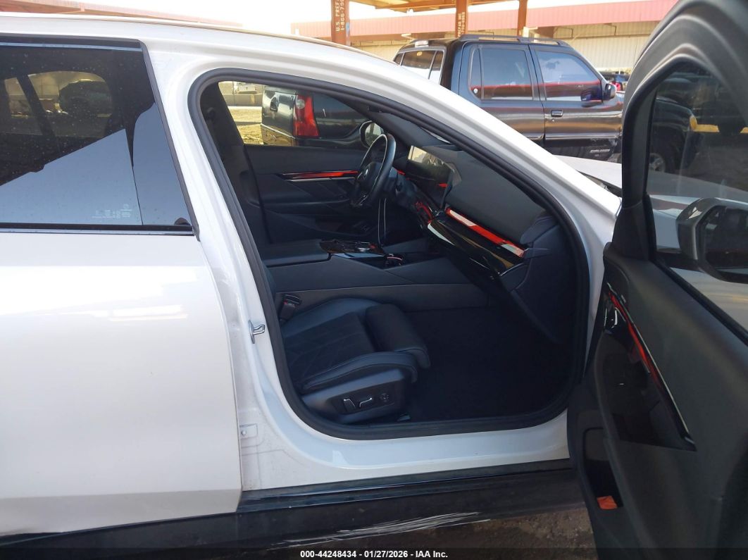 BMW i5 2025