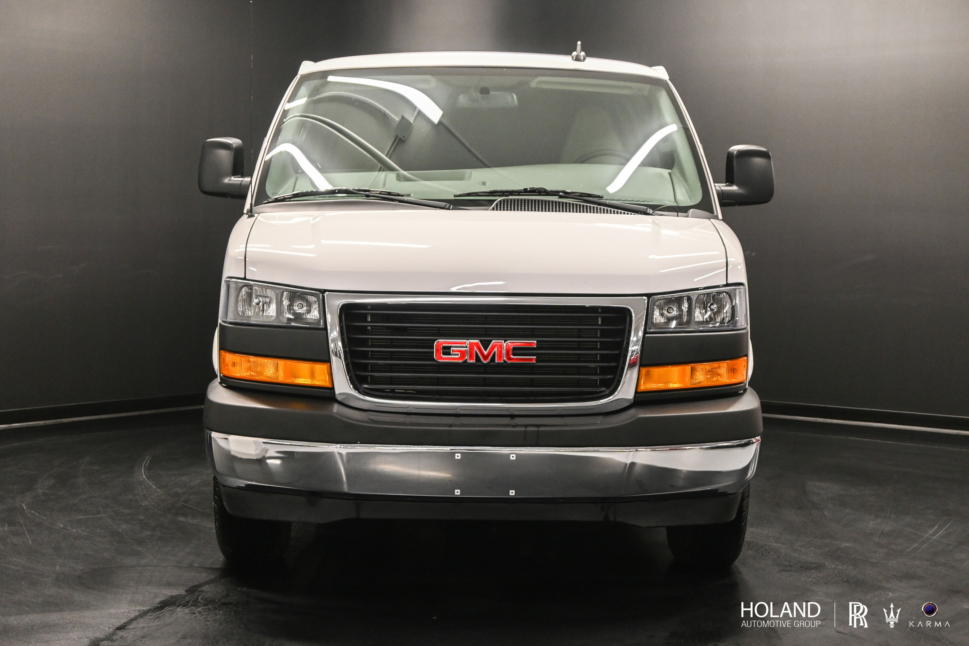 GMC Savana 2023