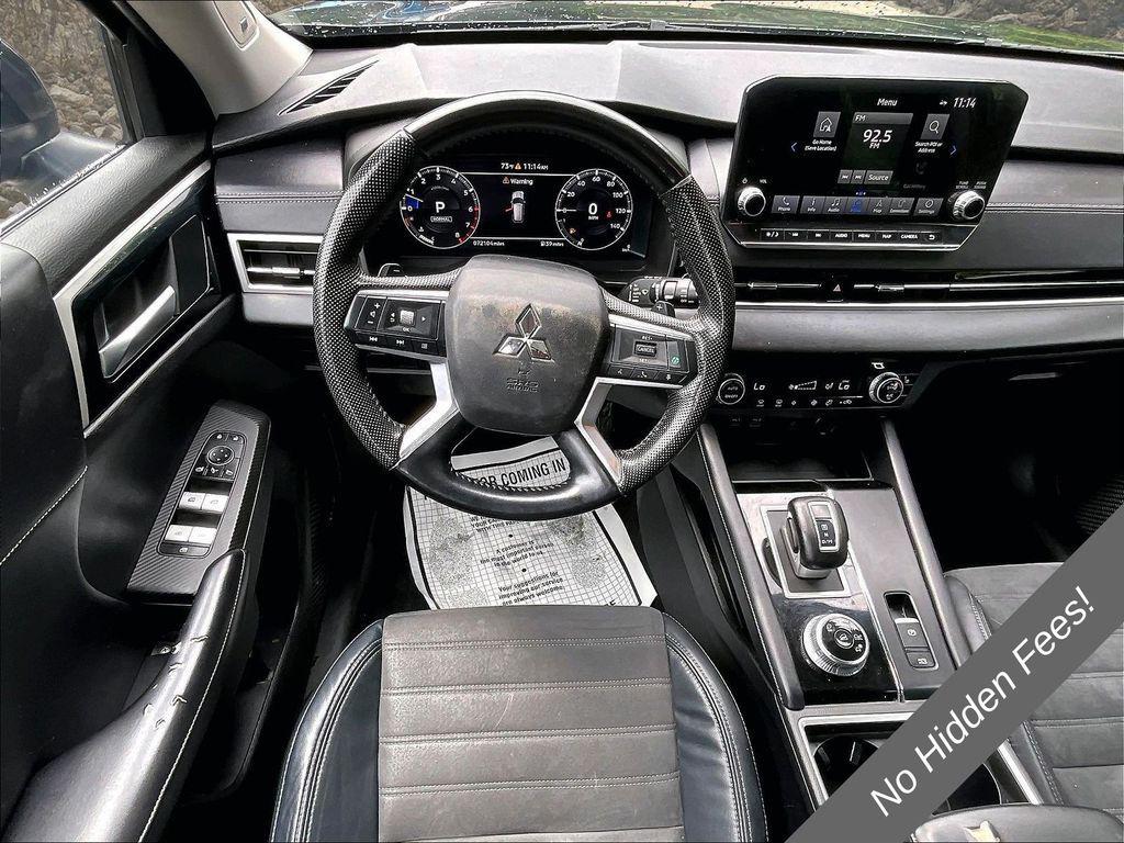 Mitsubishi Outlander 2023