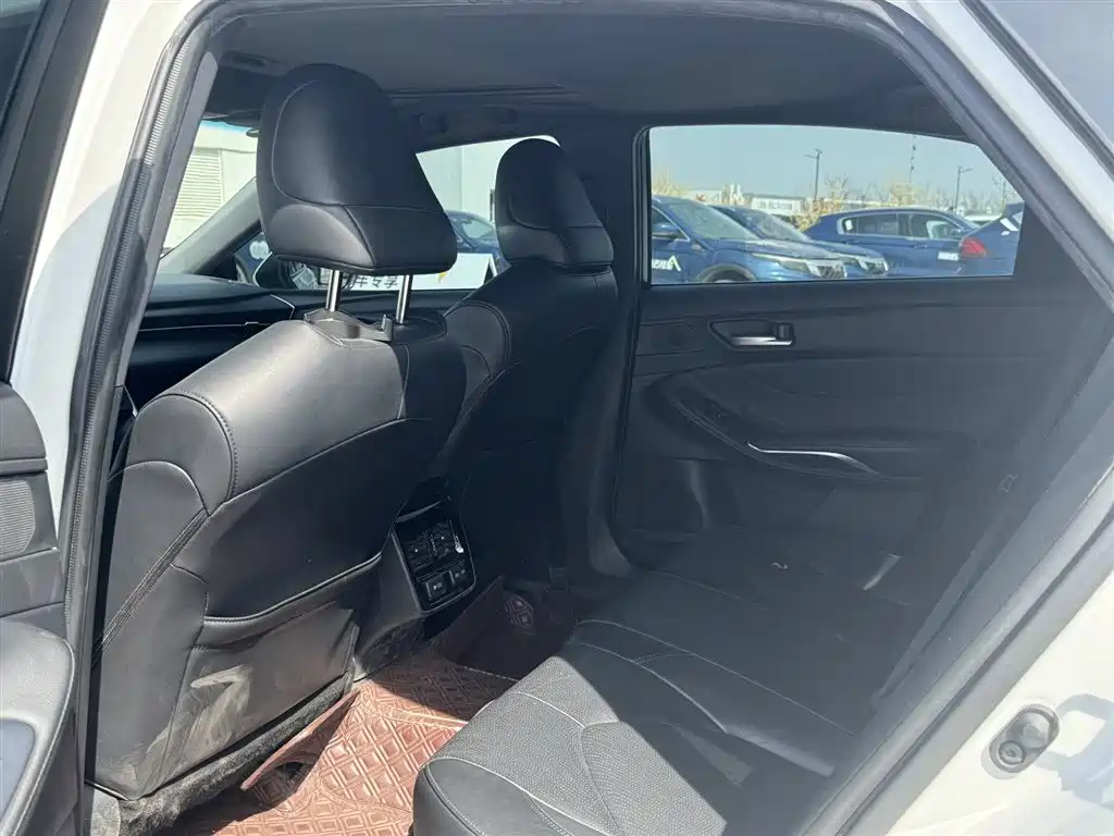 Toyota Avalon 2022