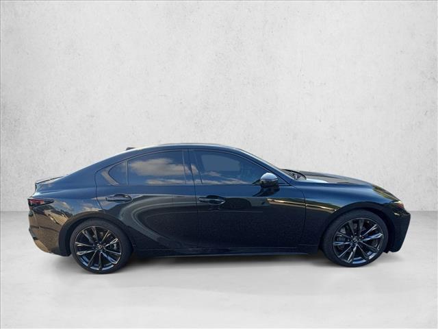 Lexus IS 300 2024