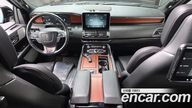 Lincoln Navigator 2021