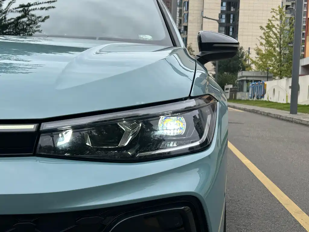 Volkswagen Passat 2024