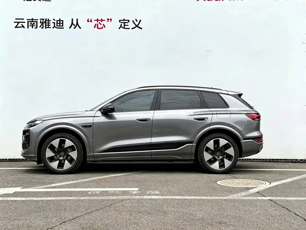 Audi e-tron 2025