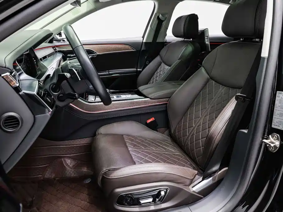 Audi A8 2024