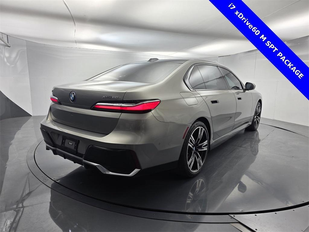 BMW i7 2023