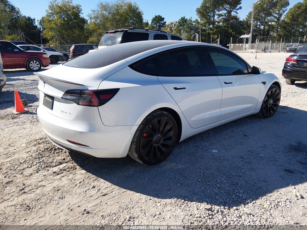 Tesla Model 3 2022