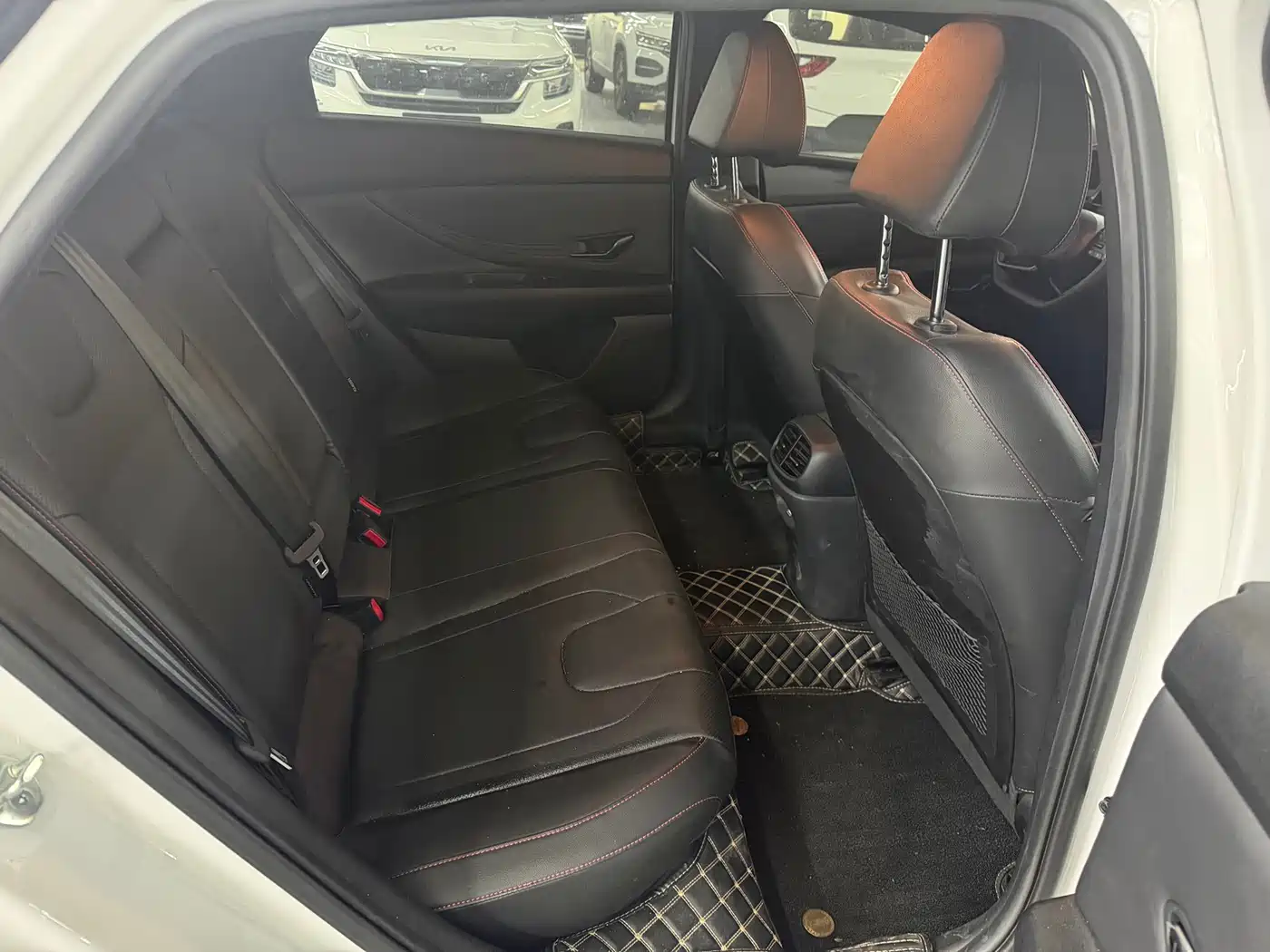 Hyundai Elantra 2022