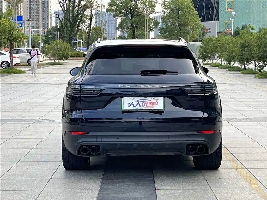 Porsche Cayenne 2023