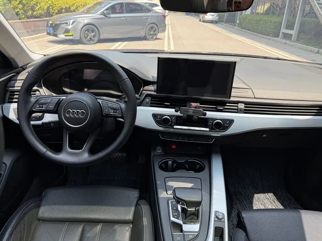 Audi A4 2021