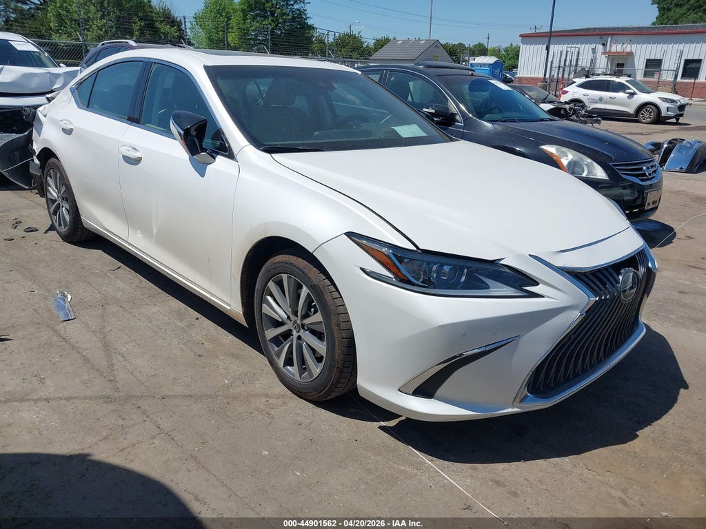 Lexus ES 2021