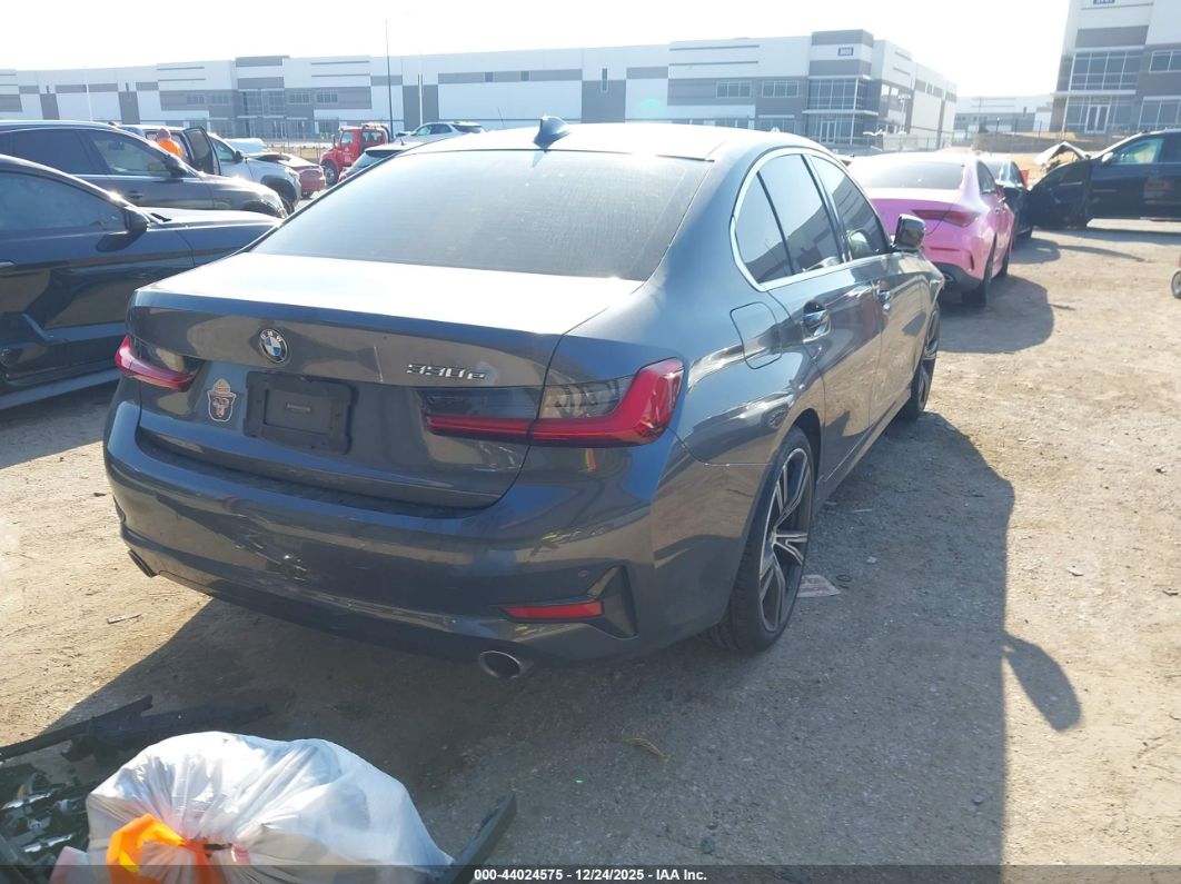BMW 3 серии 2021