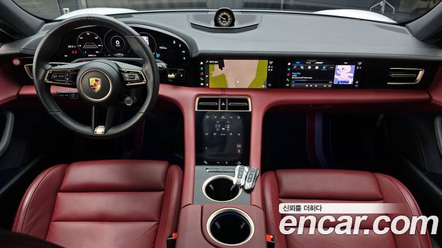 Porsche Taycan 2023