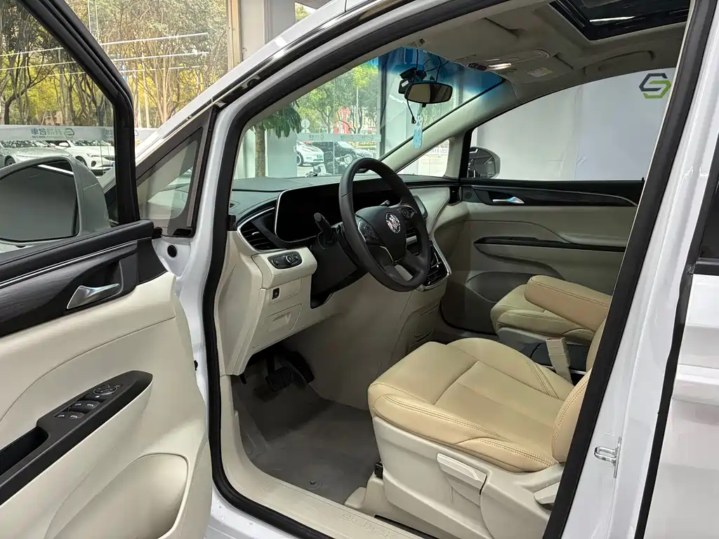 Buick GL8 2024
