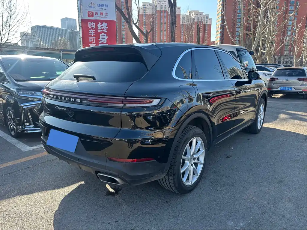 Porsche Cayenne 2024