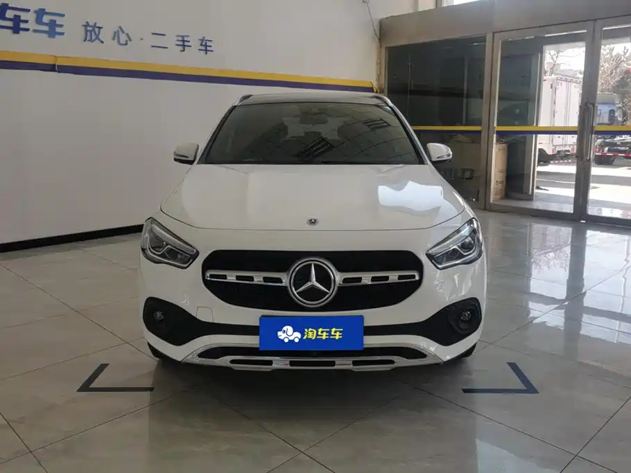 Mercedes-Benz GLA 2023