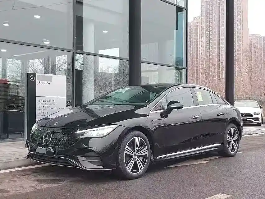 Mercedes-Benz EQE 2025