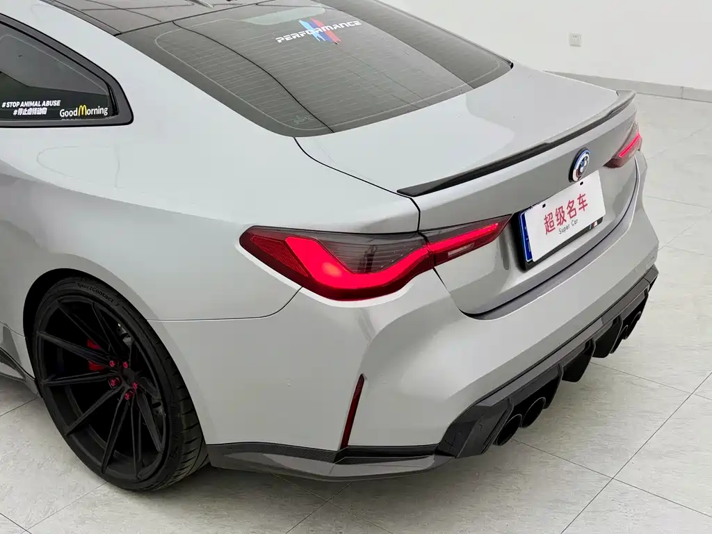 BMW M4 2023