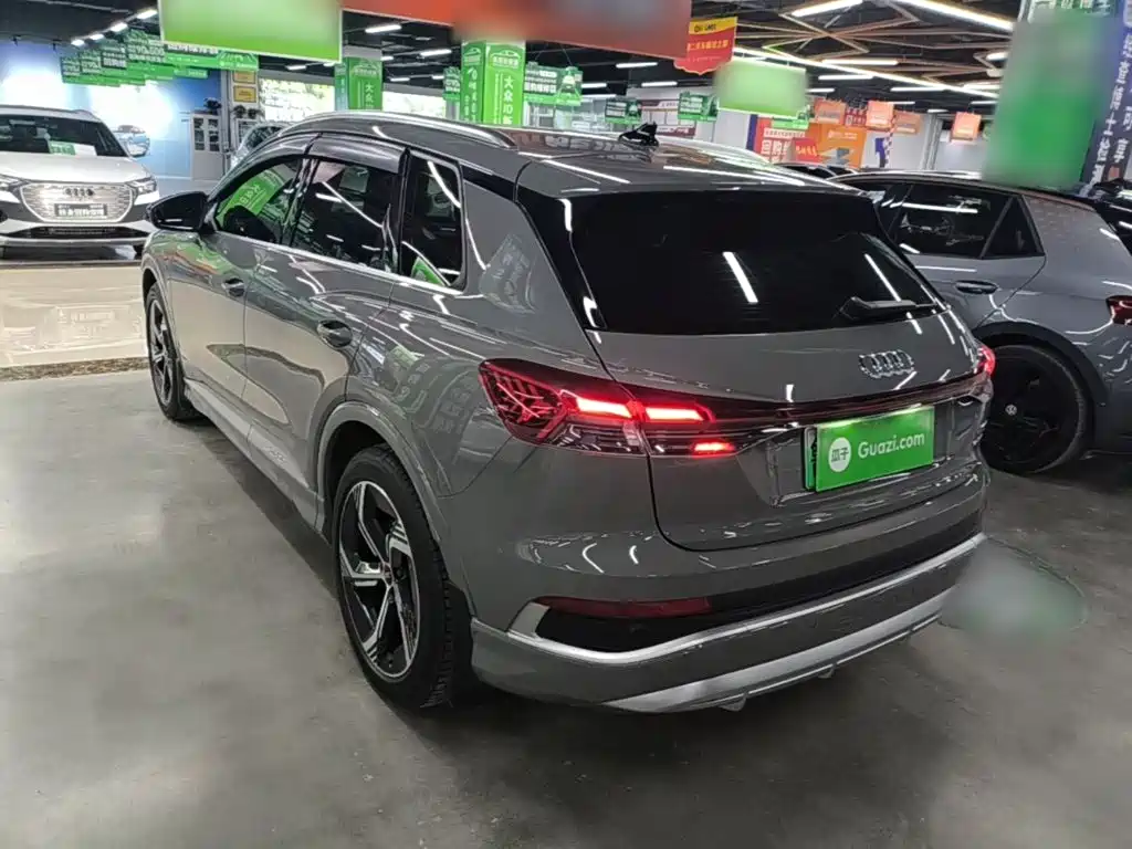 Audi Q4 e-tron 2023