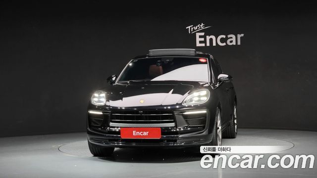 Porsche Macan 2022
