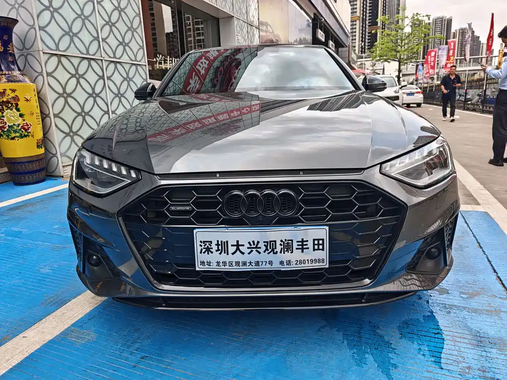 Audi A4 2023