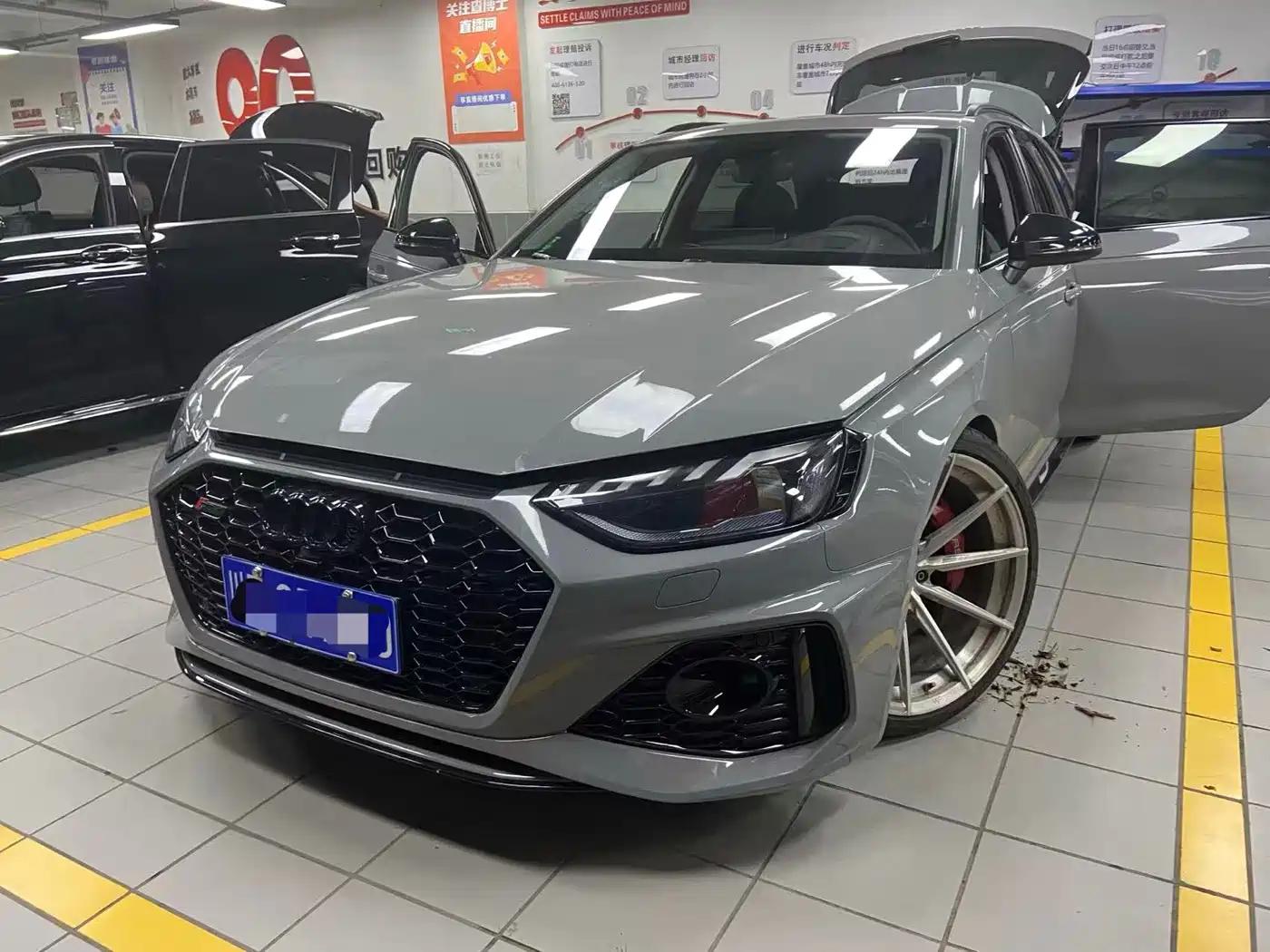 Audi RS 4 2023