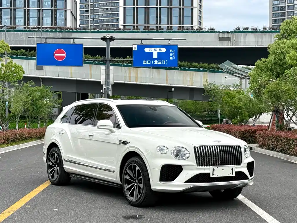 Bentley Bentayga 2024