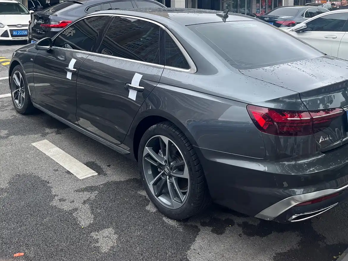 Audi A4 2022