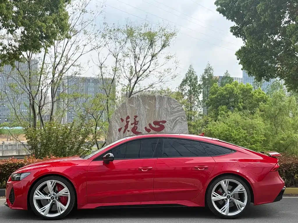 Audi RS 7 2021