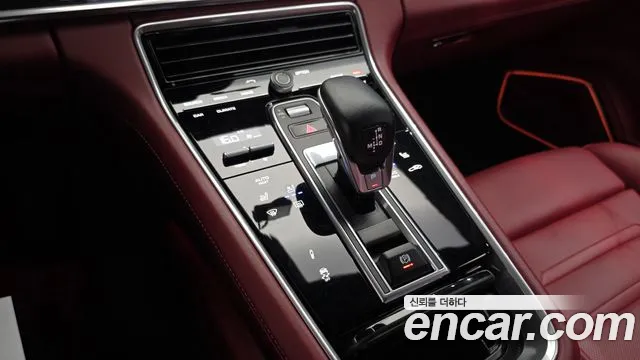 Porsche Panamera 2020