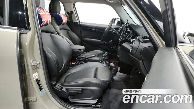 Mini COOPER 2020