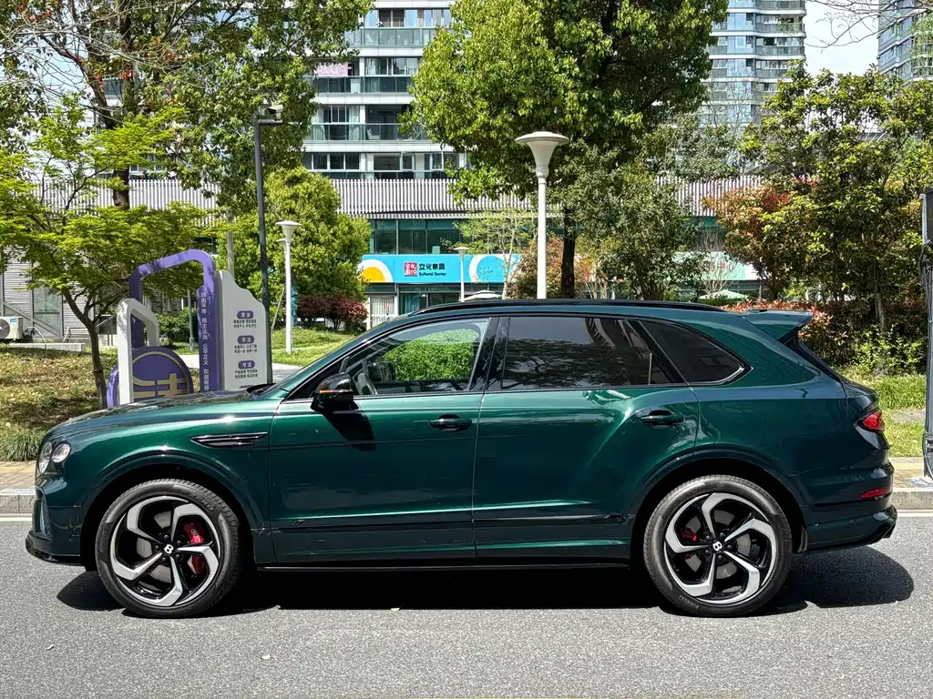 Bentley Bentayga 2024